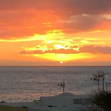 Casa Luisa, La Caleta Nyaraló *